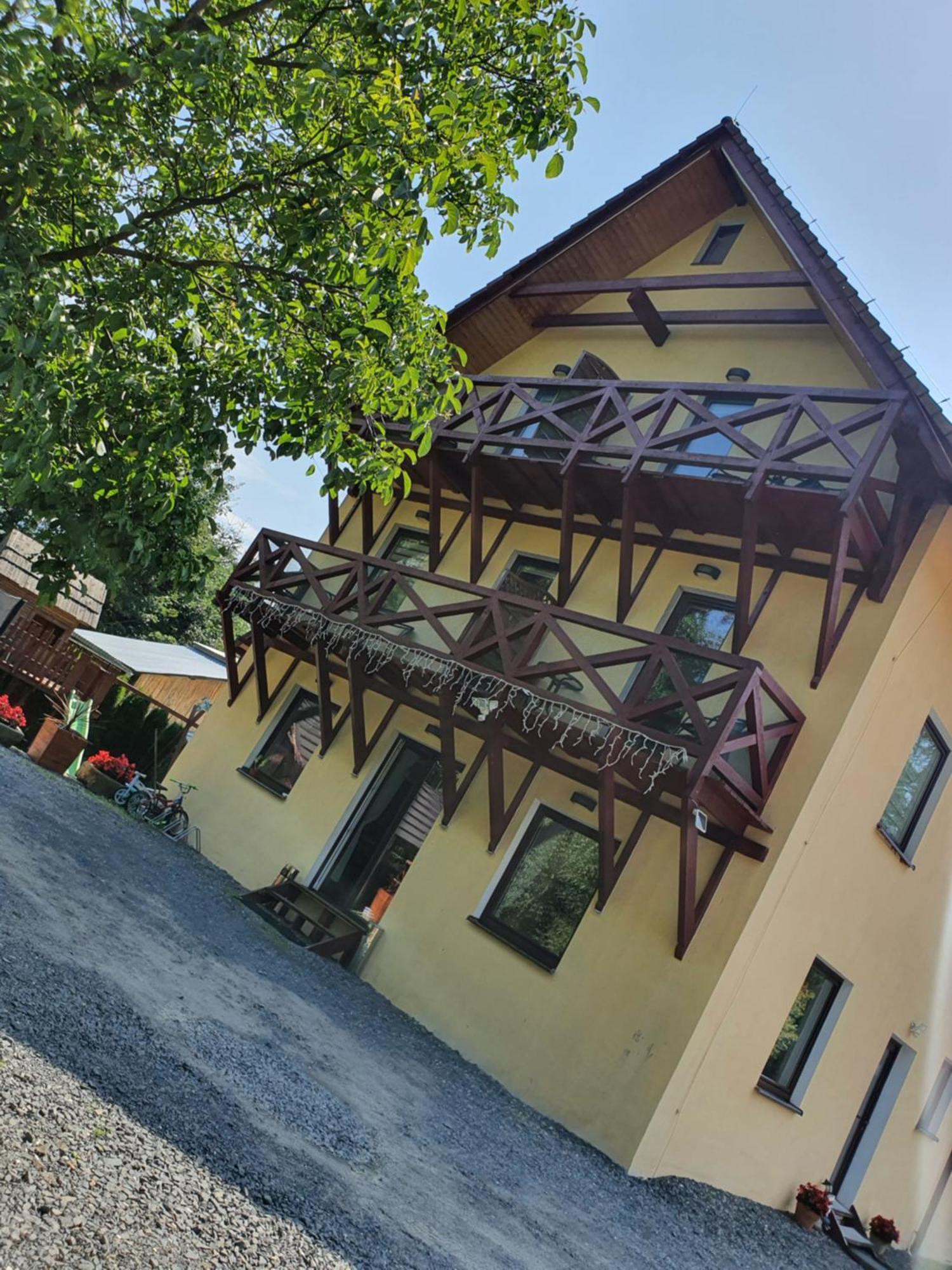 Sieraton Pokoje I Apartament Stronie Śląskie Exteriör bild